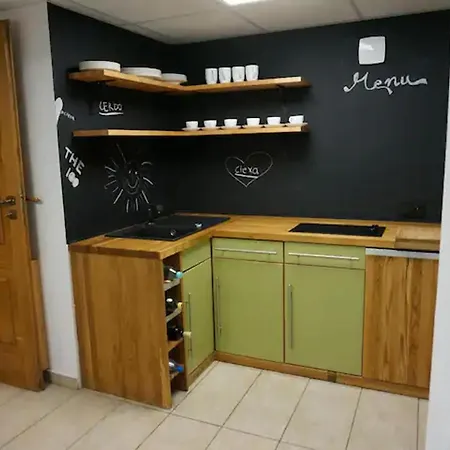 Immaculate 2-bed In