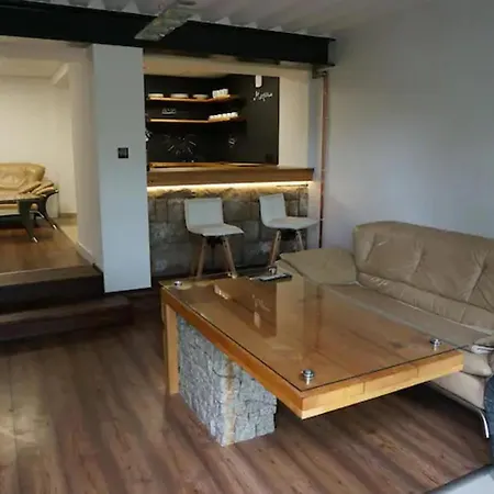 شقة Immaculate 2-bed In Żywiec