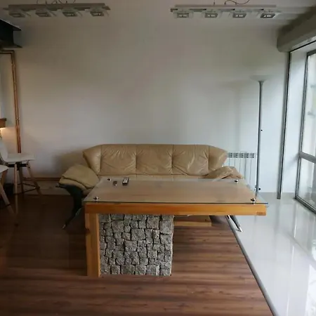 Immaculate 2-bed In شقة Żywiec